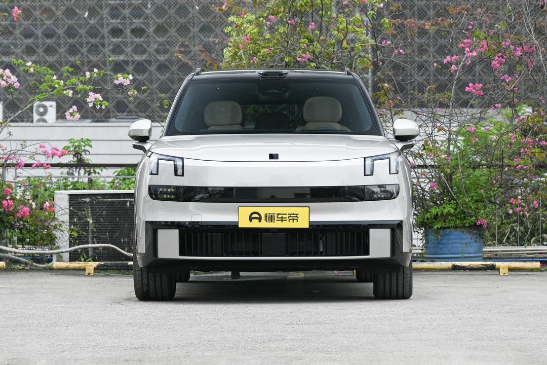 Lynk & Co 900 2026, фото 2