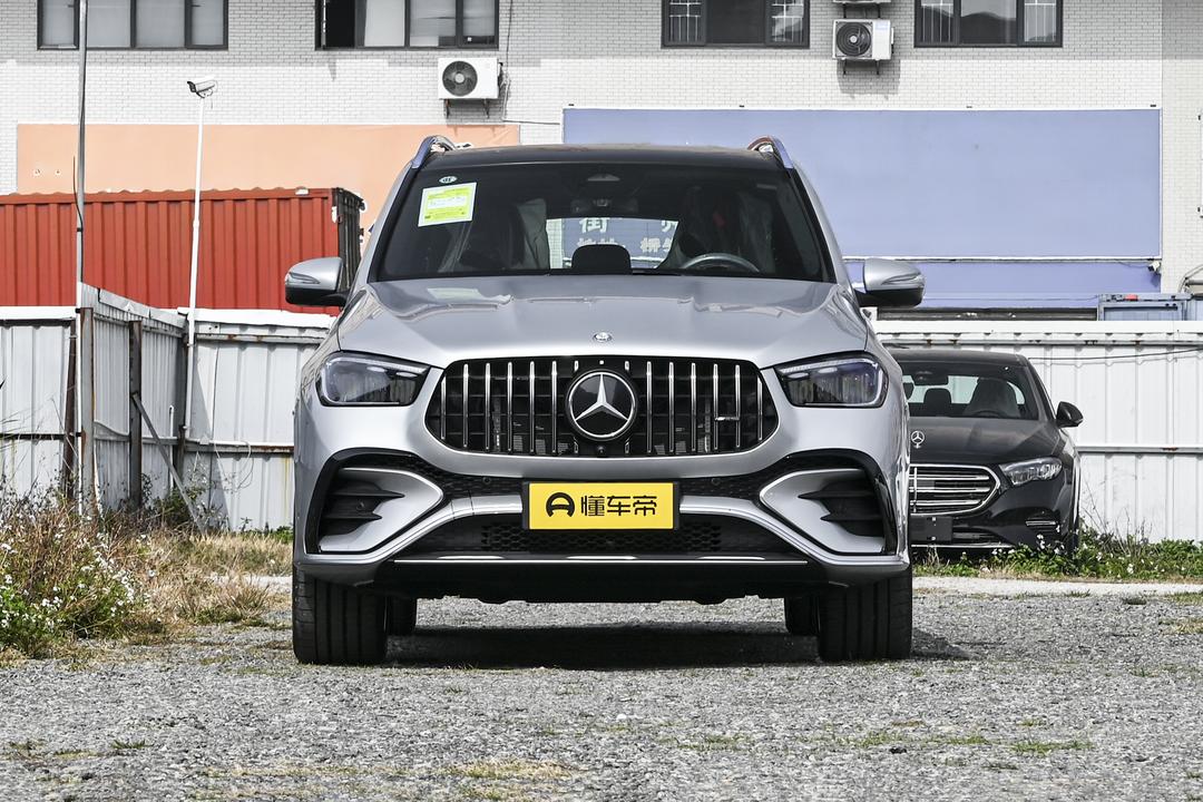 Mercedes-Benz GLE AMG 2026, фото 2