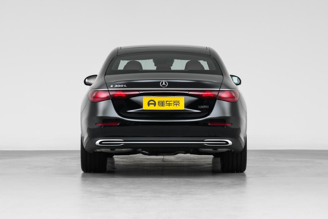 Mercedes-Benz E-Class 2026, фото 6