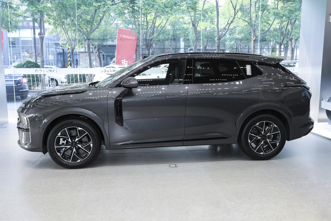 Lynk & Co 08 EM-P 2026, фото 4