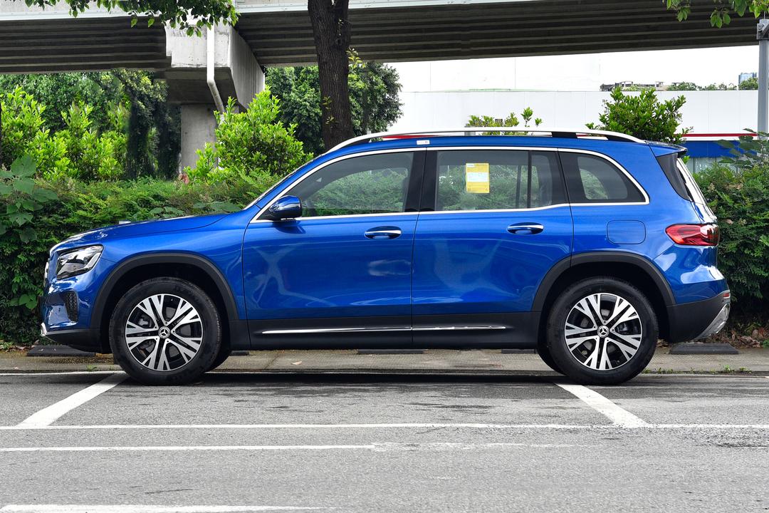 Mercedes-Benz GLB 2026, фото 4