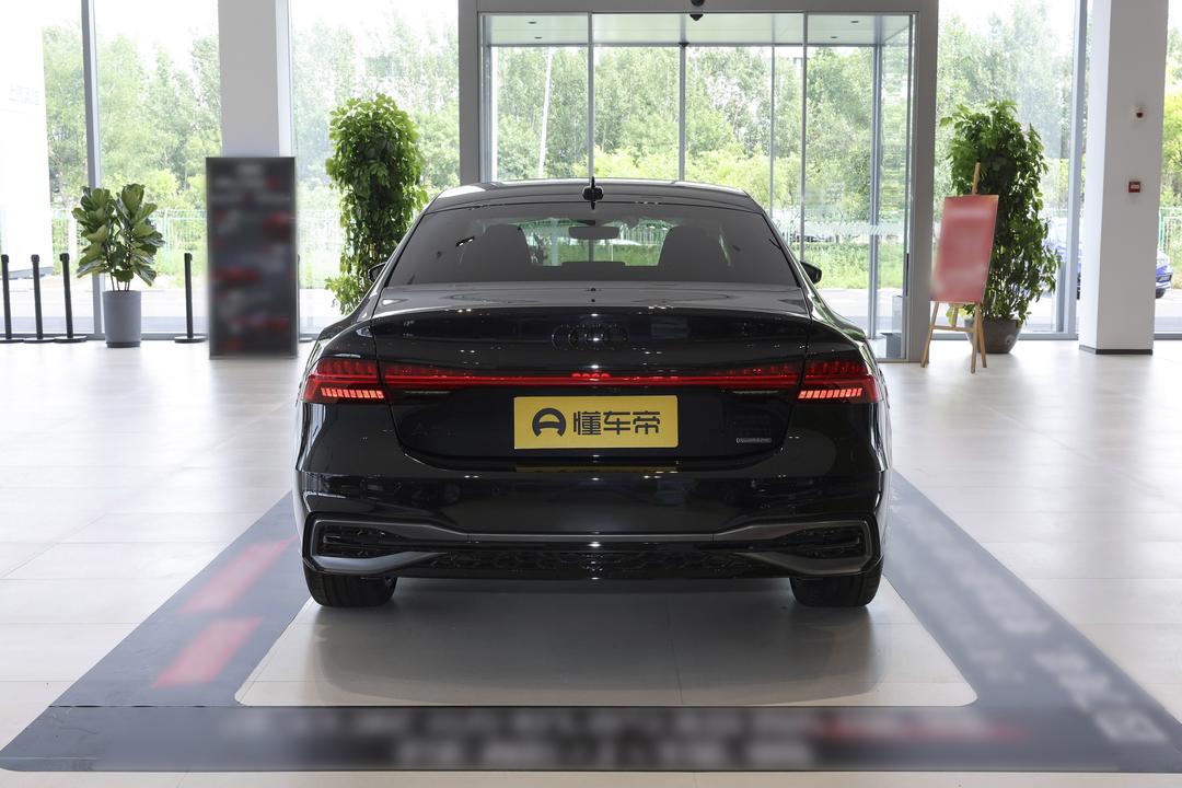 Audi A7L 2026, фото 6