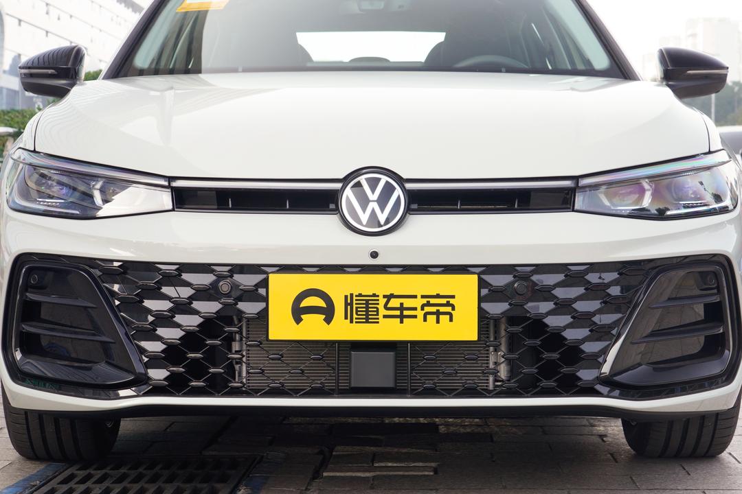 Volkswagen Passat 2026, фото 10