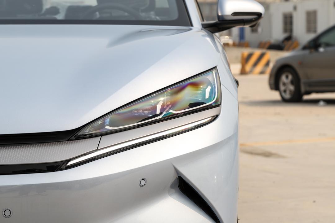 BYD Qin L EV 2026, фото 12