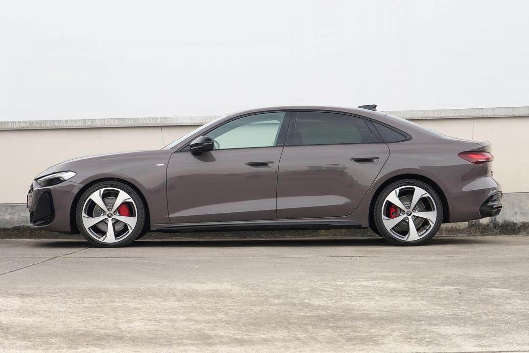 Audi A5L 2026, фото 4