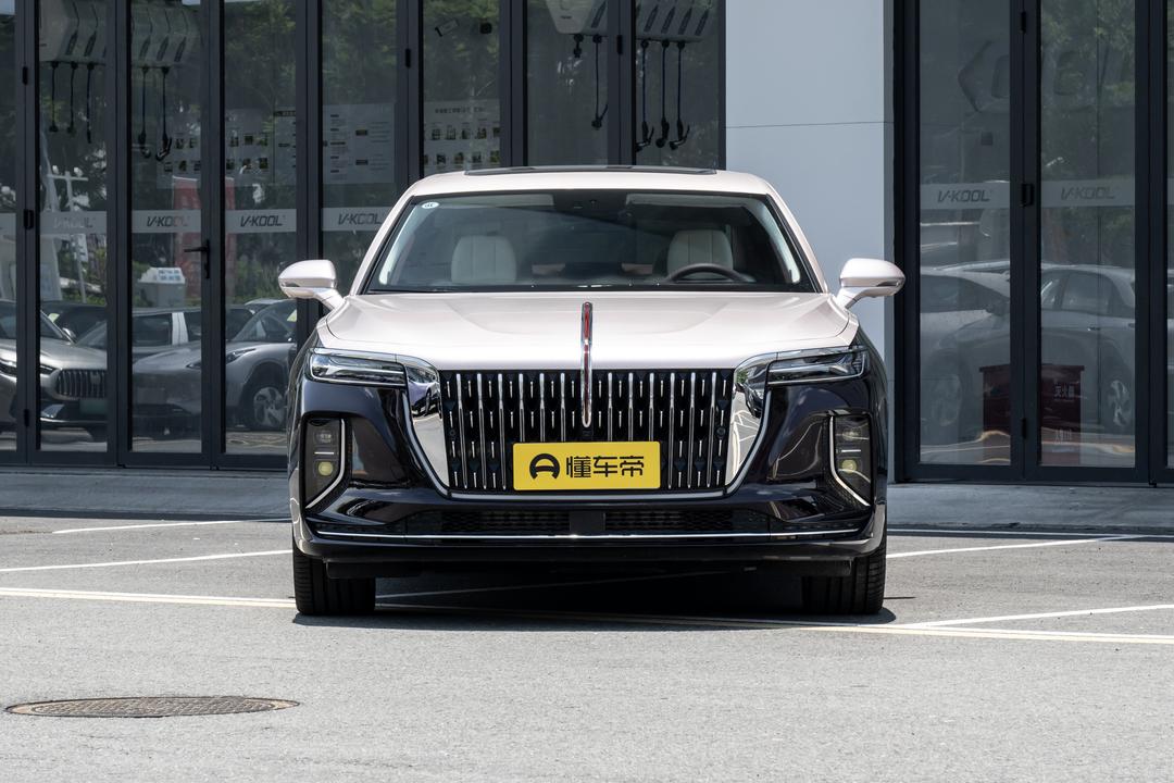 Hongqi H9 2026, фото 2