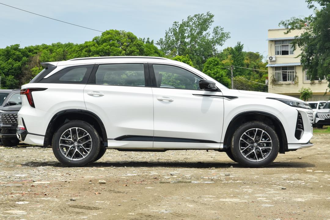 Changan CS75 PLUS 2026, фото 8