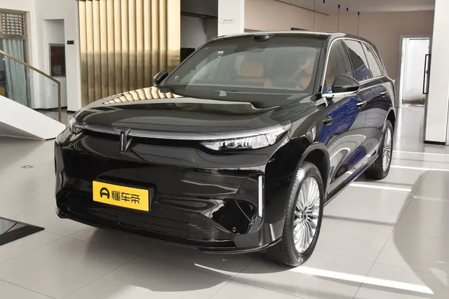 WEY V8X PHEV 2026 — купить из Китая под заказ