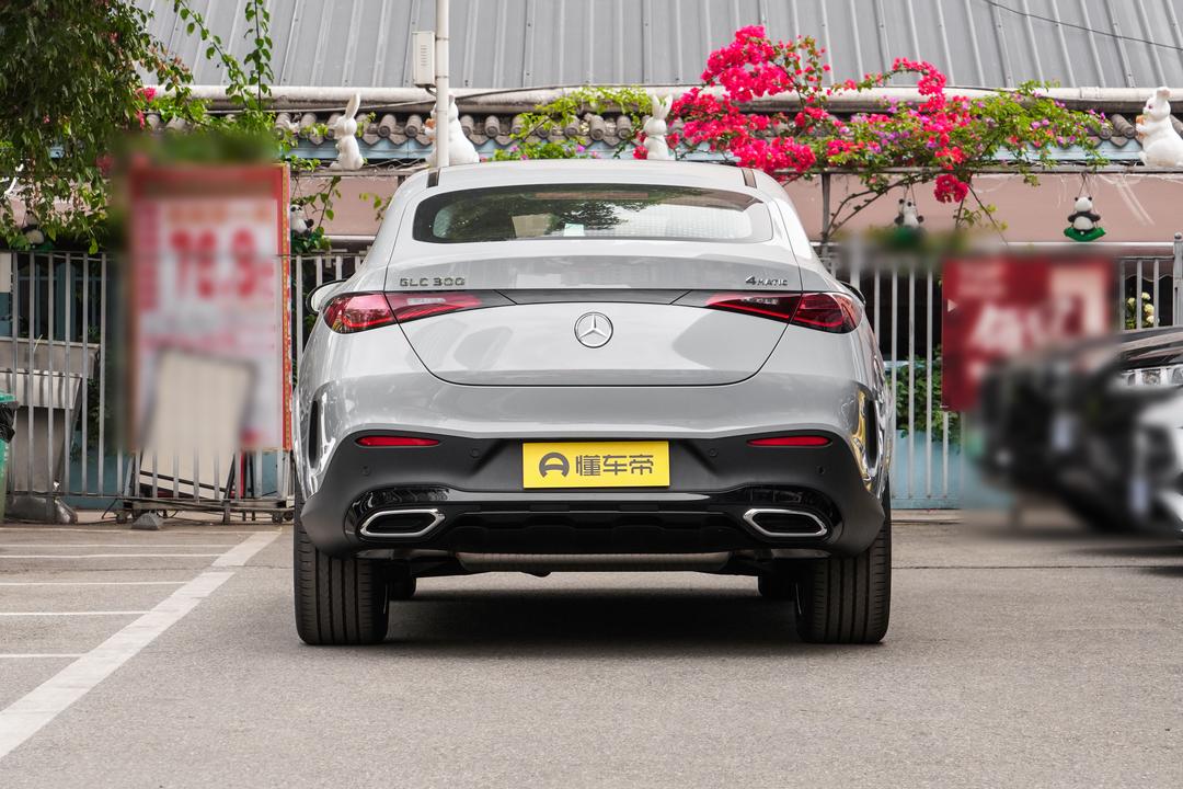 Mercedes-Benz GLC Coupe 2026, фото 6