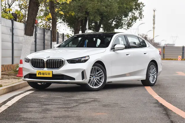 BMW 5 Series 2026 — купить из Китая под заказ