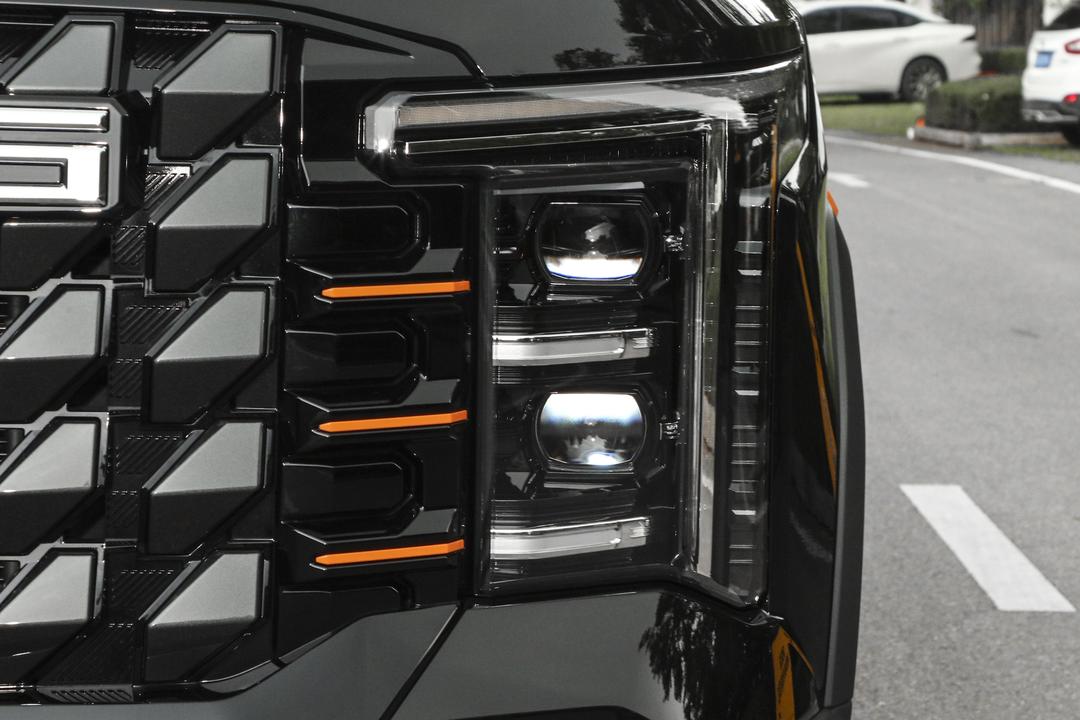Maxus Interstellar X SUV 2026, фото 11