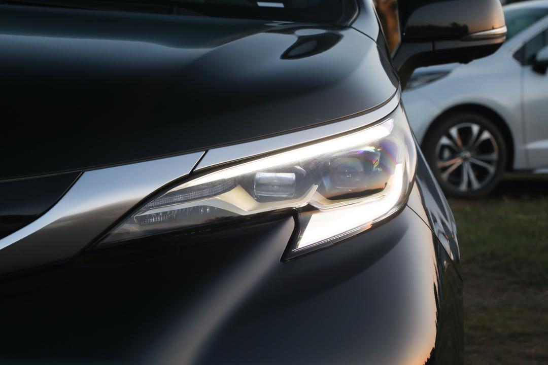 Toyota Granvia 2026, фото 13
