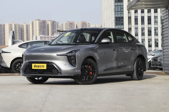 IM LS6 2026 — купить из Китая под заказ