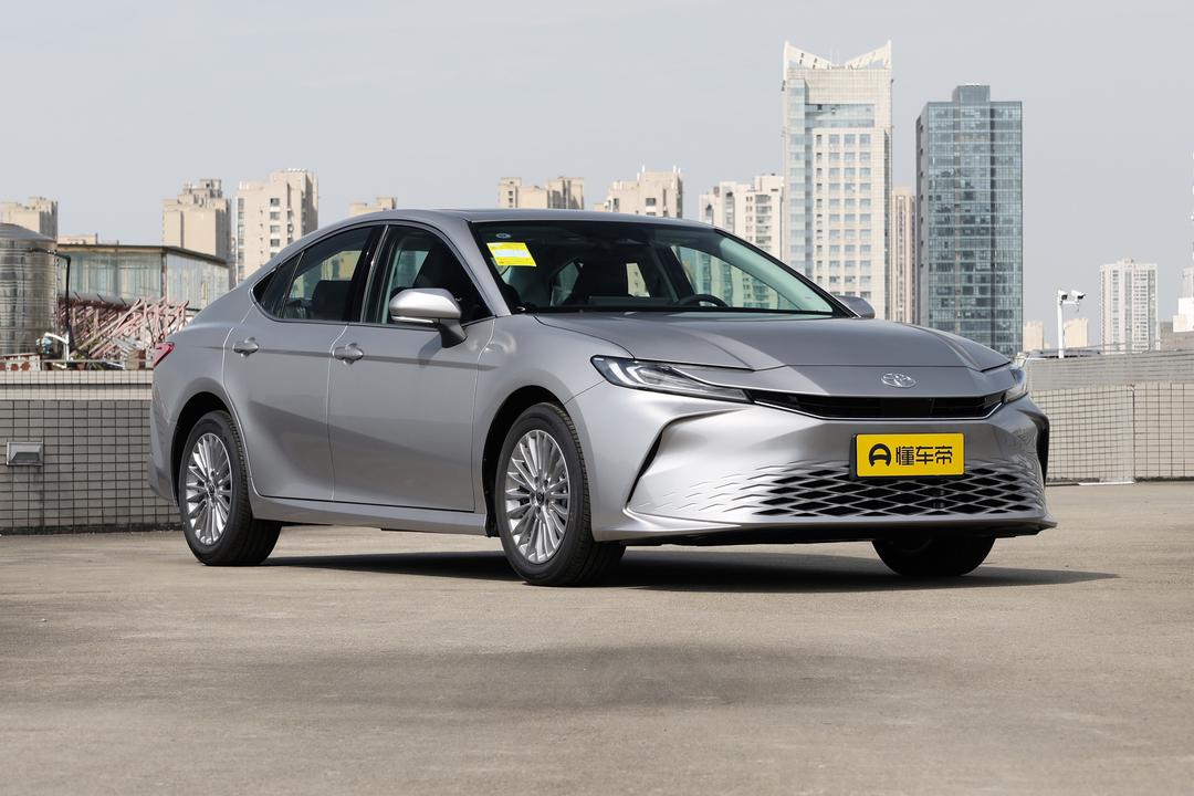 Toyota Camry 2026, фото 3