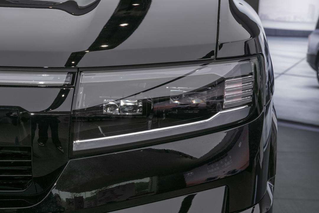 BYD Fangchengbao Leopard 8 2026, фото 9