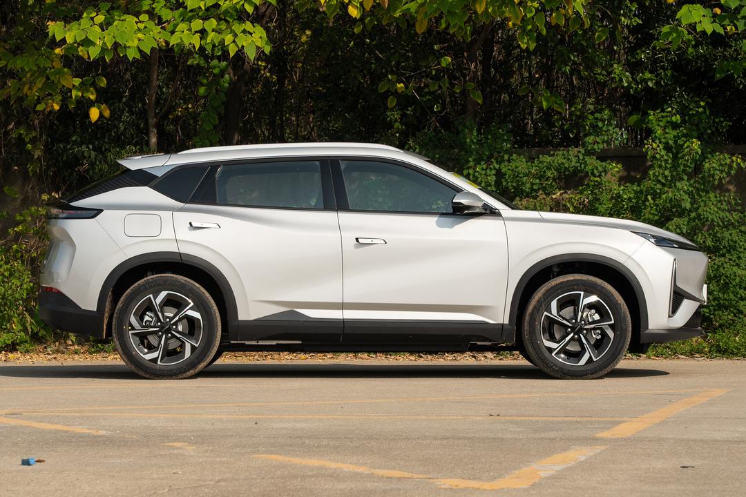 Dongfeng L7 EV 2026, фото 8