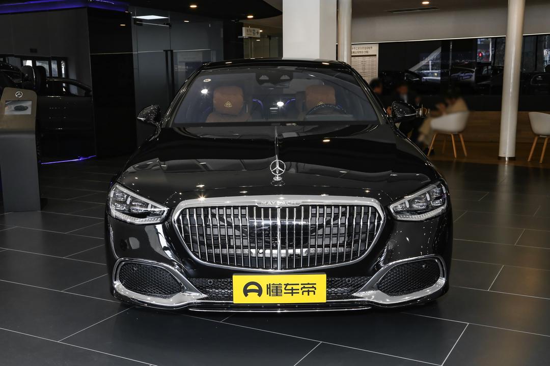 Mercedes-Benz Maybach S-Class 2026, фото 2