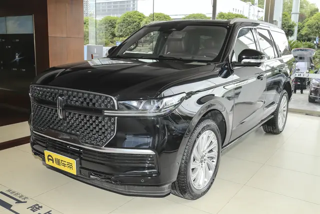 Lincoln Navigator 2026 — купить из Китая под заказ