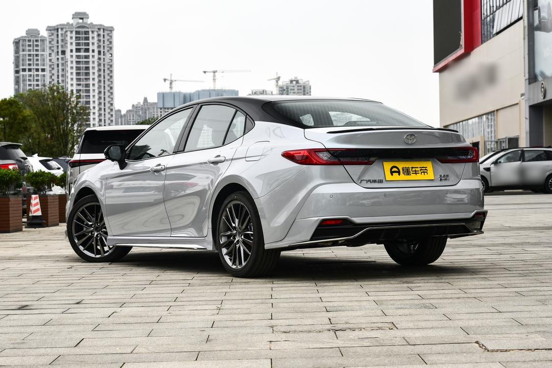 Toyota Camry 2026, фото 5