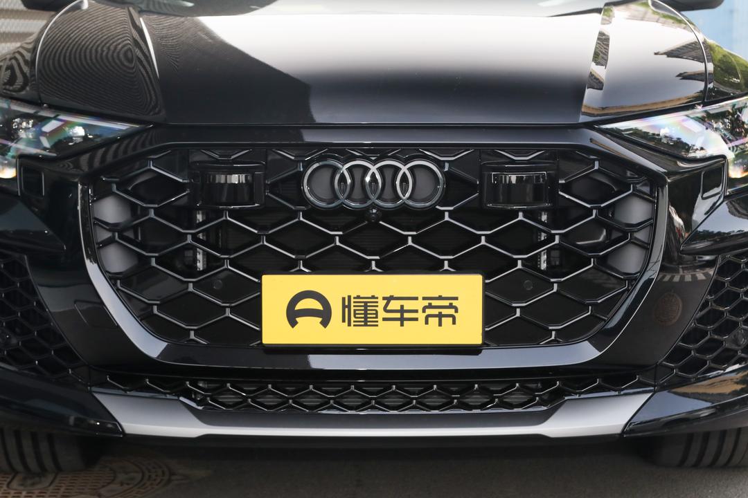 Audi RS Q8 2026, фото 10