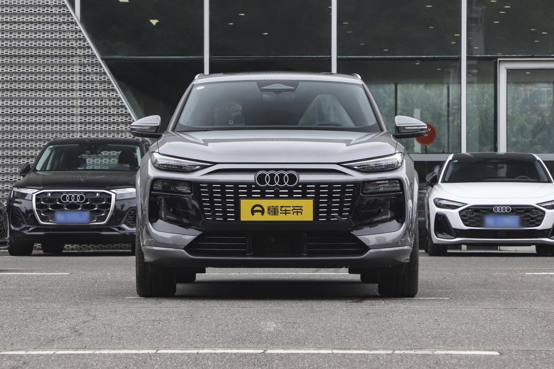 Audi Q6L e-tron 2026, фото 2