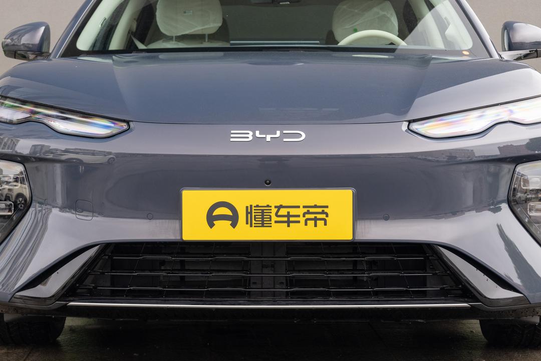 BYD Seal 08 EV 2026, фото 10