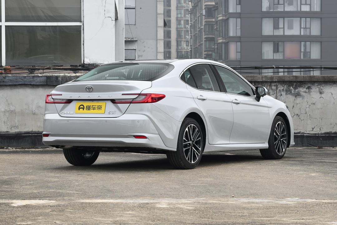 Toyota Camry 2026, фото 7