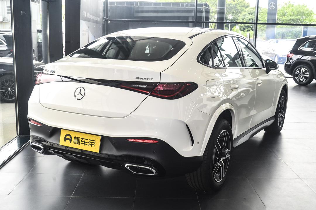 Mercedes-Benz GLC Coupe 2026, фото 7