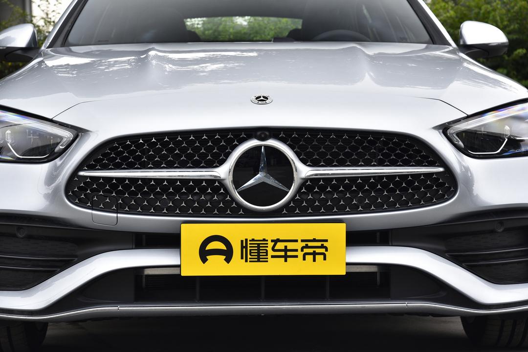 Mercedes-Benz C-Class 2026, фото 10
