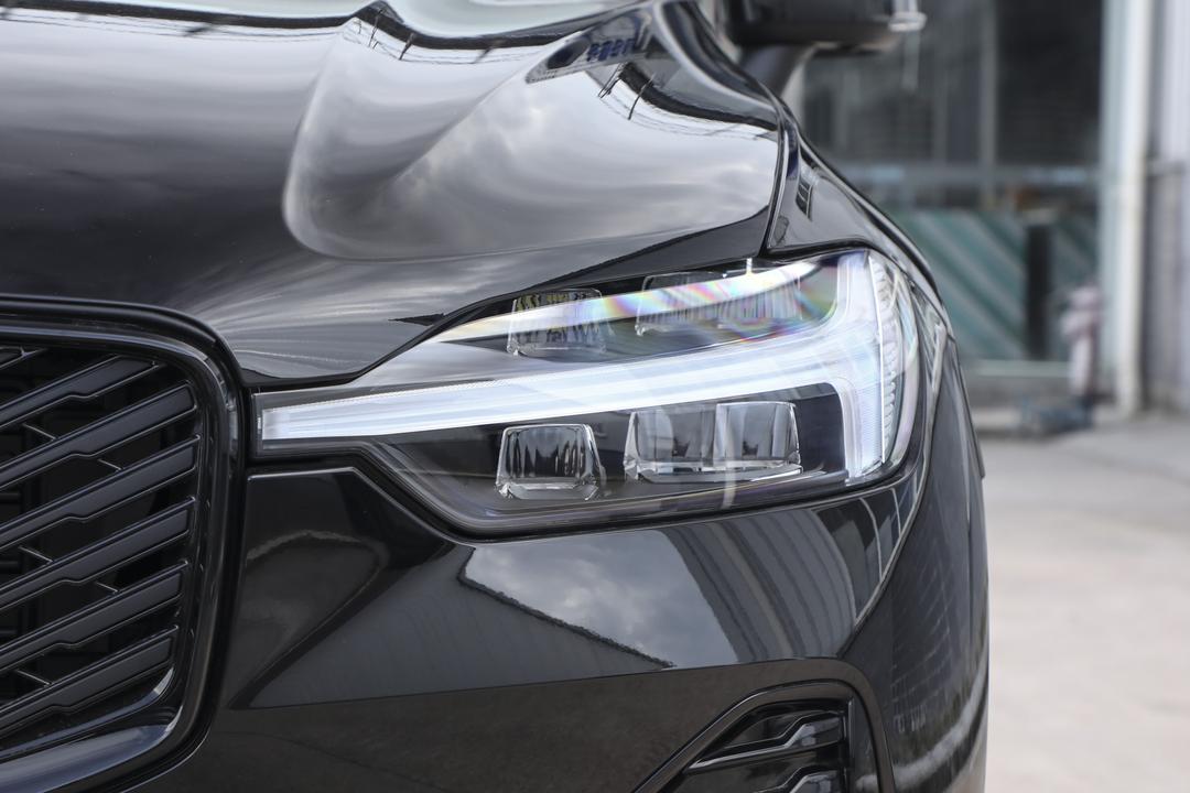 Volvo XC60 PHEV 2026, фото 11