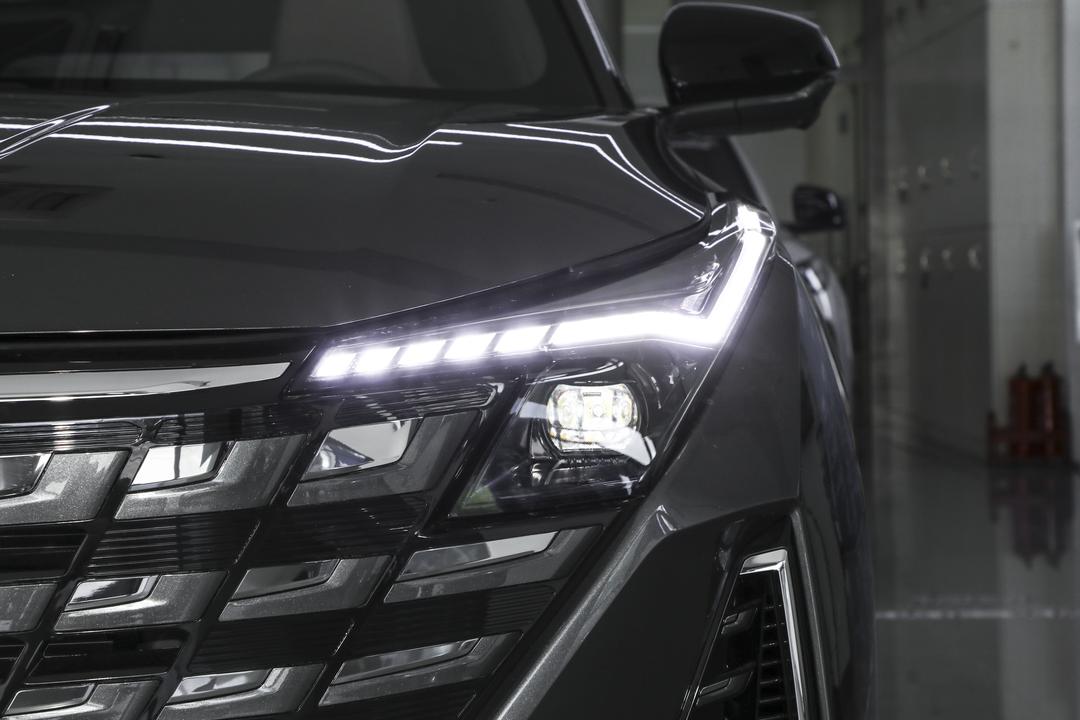 Changan UNI-Z PHEV 2026, фото 12