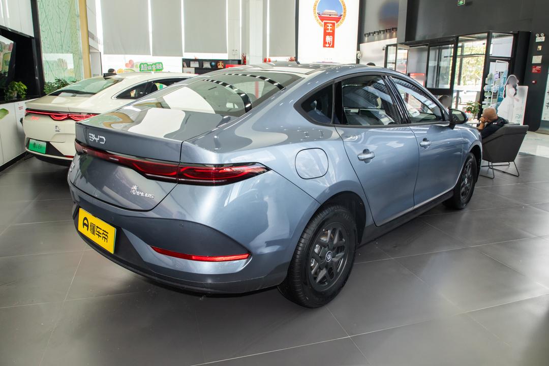 BYD Qin PLUS DM 2026, фото 6