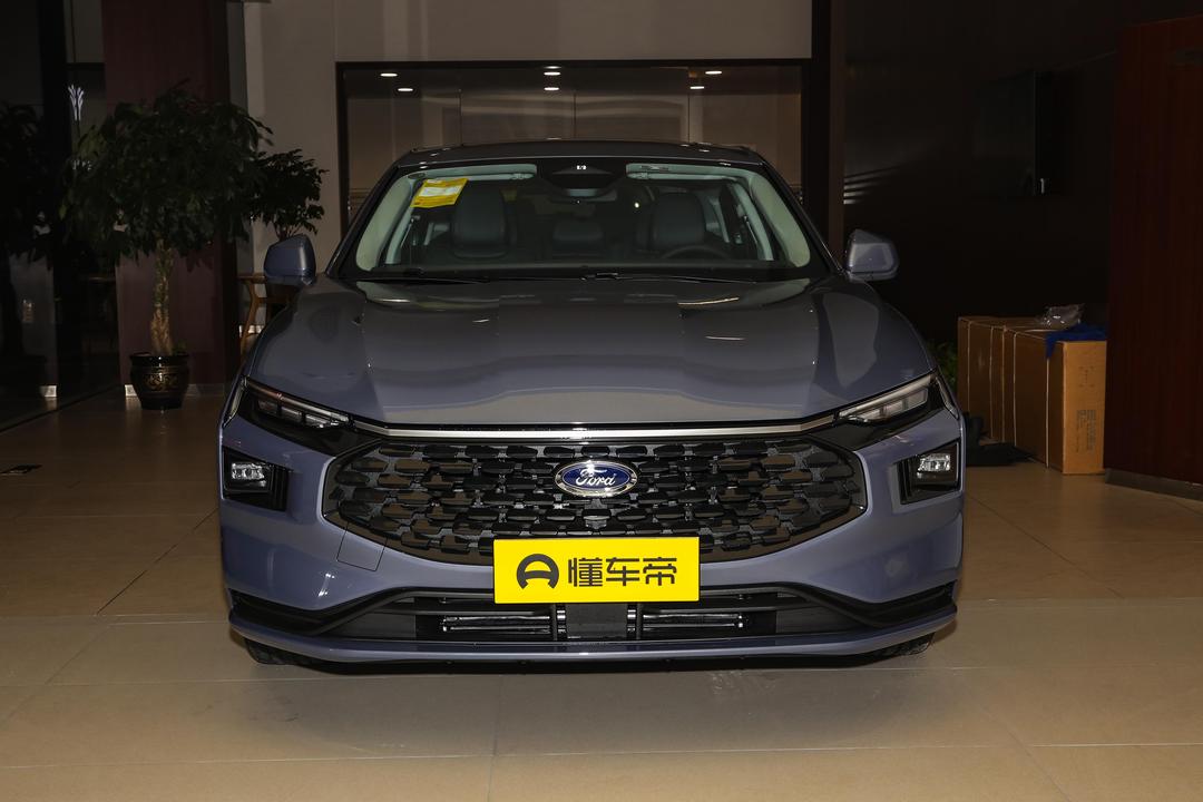 Ford Mondeo 2026, фото 2