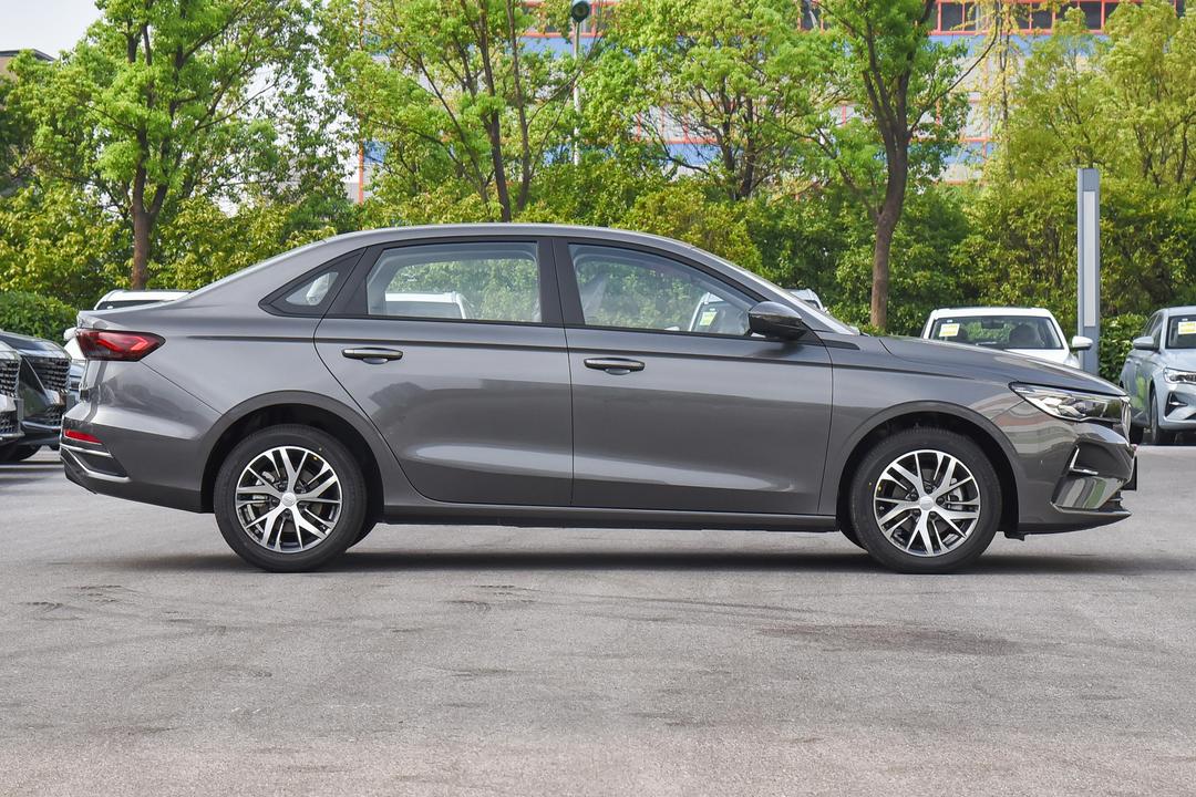 Geely Emgrand 2026, фото 8