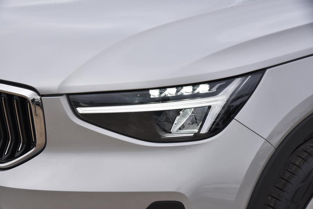 Volvo XC40 2026, фото 14
