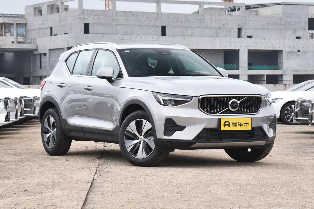 Volvo XC40 2026, фото 3