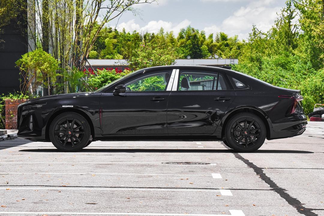 Hongqi H5 2026, фото 4