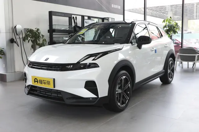 Lynk & Co 06 EM-P 2026 — купить из Китая под заказ
