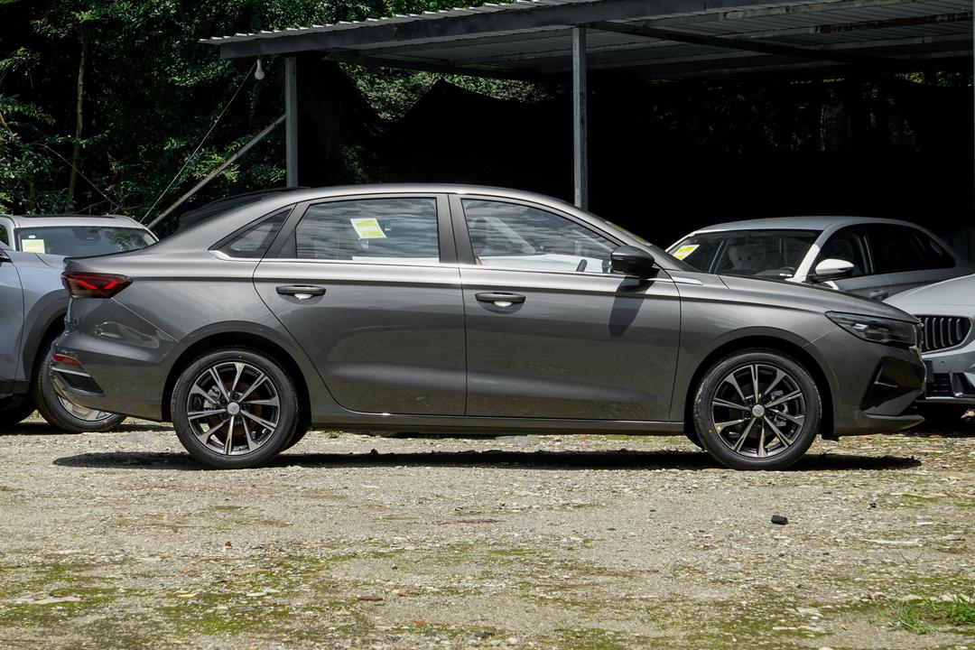 Geely Emgrand 2026, фото 8