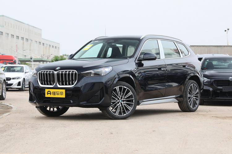 2023 xDrive25Li M Sport Package