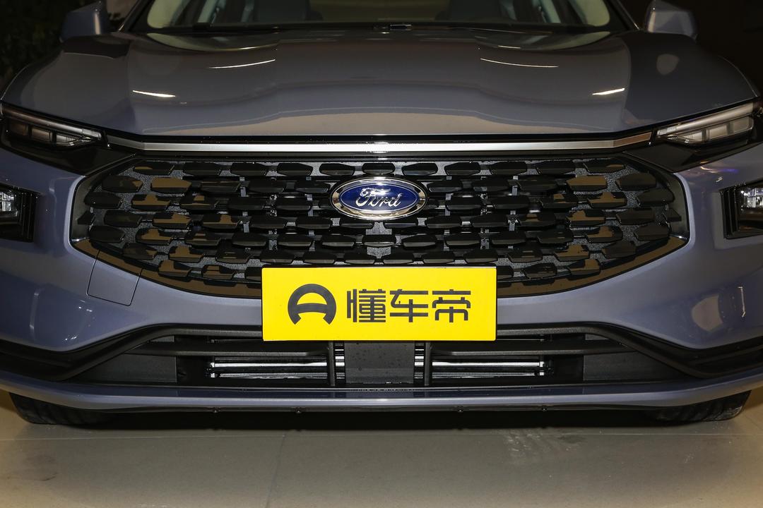 Ford Mondeo 2026, фото 10
