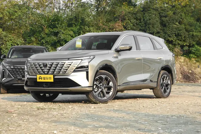Changan CS75 PLUS 2026 — купить из Китая под заказ