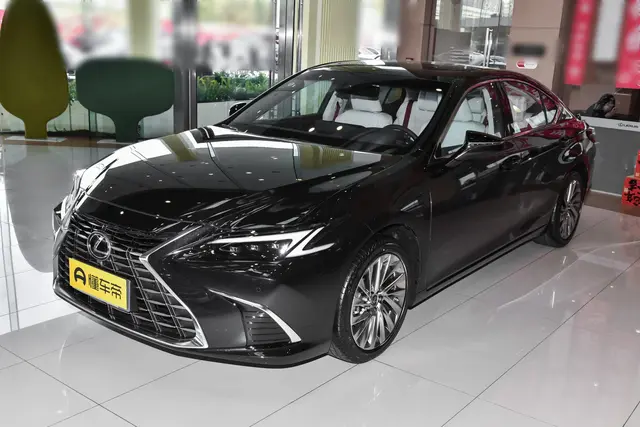 Lexus ES 2026 — купить из Китая под заказ