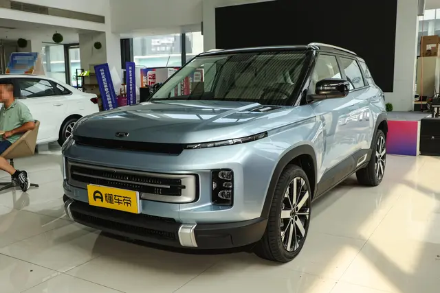 Geely ICON 2026 — купить из Китая под заказ