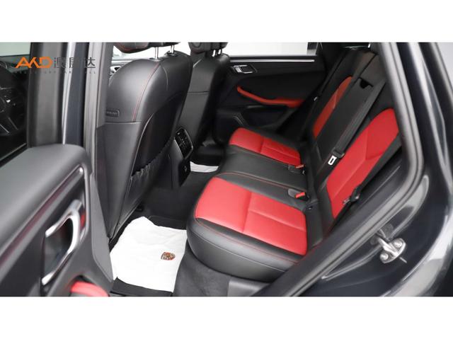 Porsche Macan 2020 Macan 2.0 T — фото 10