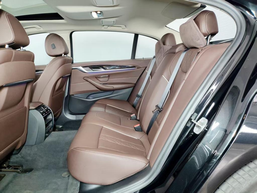 BMW 5 Series 5 2022 525Li Luxury
