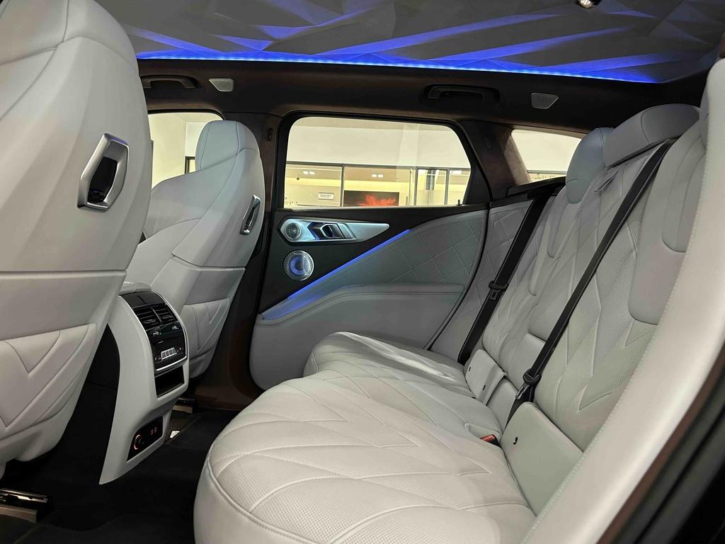 BMW XM 2023 4.4T