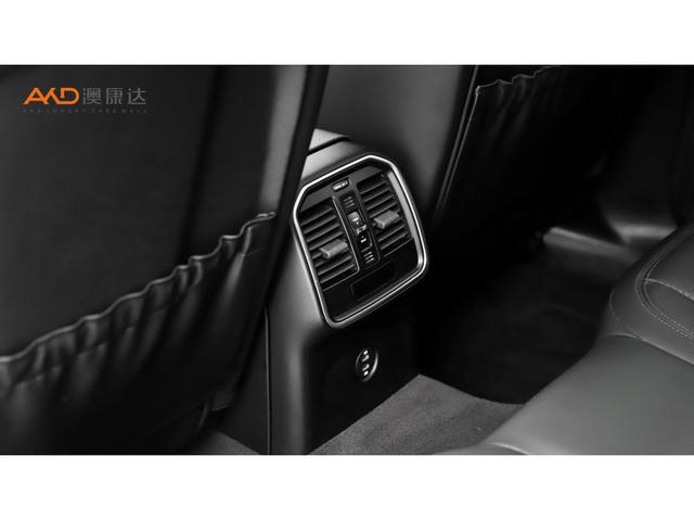 Porsche Macan 2022 Macan 2.0 T — фото 5