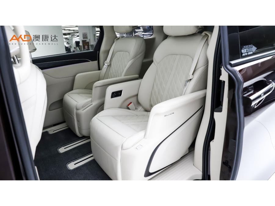 Buick GL8 2022 2.0T мест