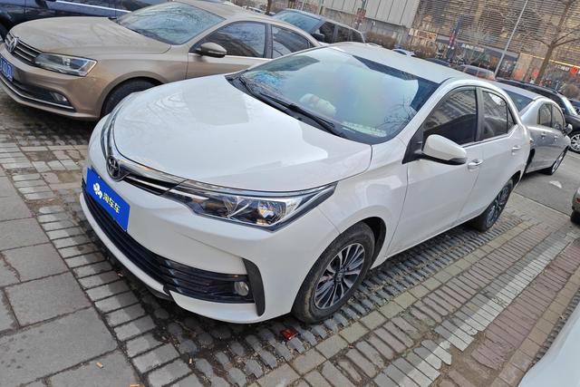 Toyota Corolla Cross 2017 года выпуска